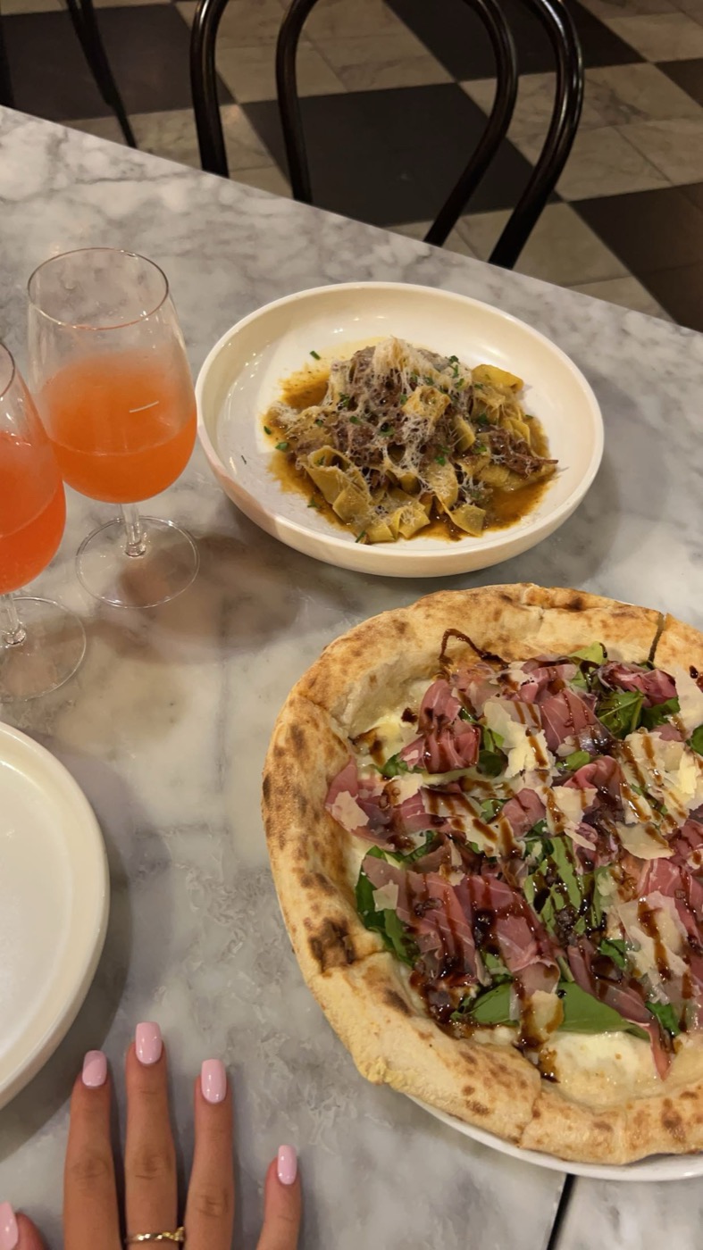 Fresh pasta and pizza at Fratelli Fresh