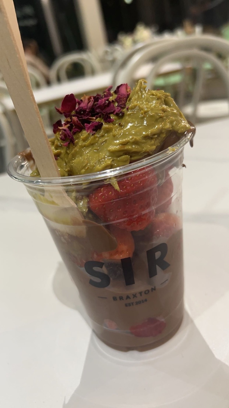 Sir Braxton chocolate dessert cup
